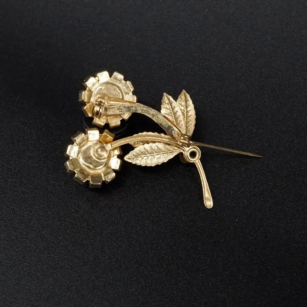 Vintage Floral Rhinestone Brooch Gold Tone Botanical Leaf Pin Cluster Flower